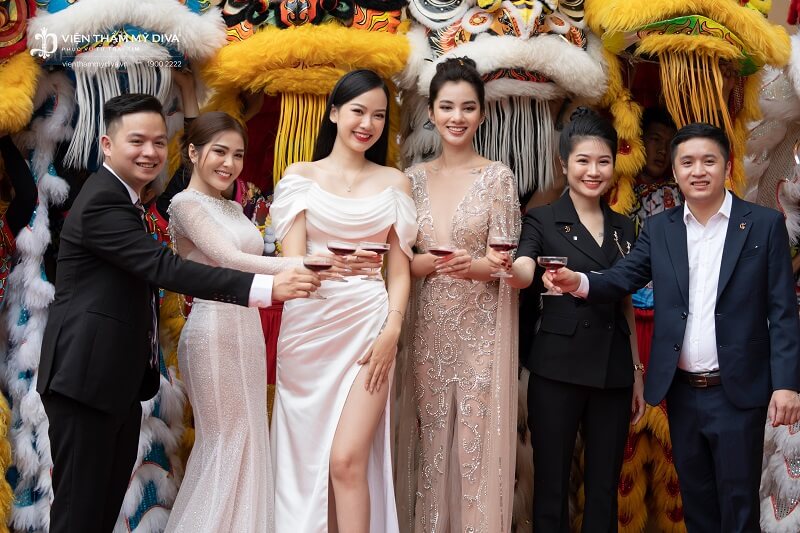 https://dvagroup.vn/wp-content/uploads/2022/05/khai-sac-dien-mao-moi-vien-tham-my-diva-can-tho-20.jpg