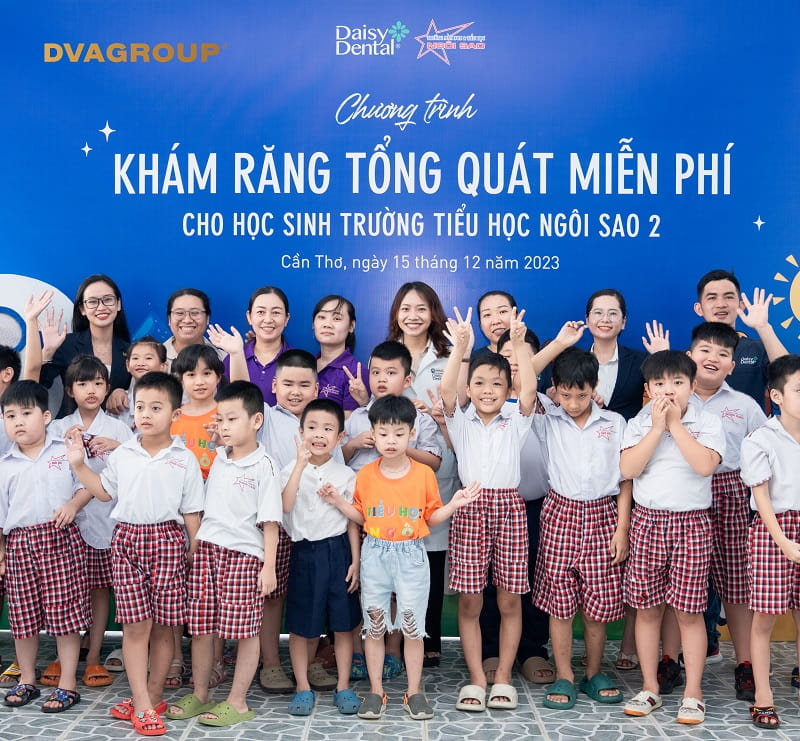 Nha khoa Quốc tế DAISY tổ chức thăm khám răng cho các em học sinh tại Trường Tiểu Học Ngôi Sao 2