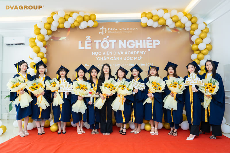 https://dvagroup.vn/wp-content/uploads/2024/01/tot-nghiep-phuoc-buu-1.jpg