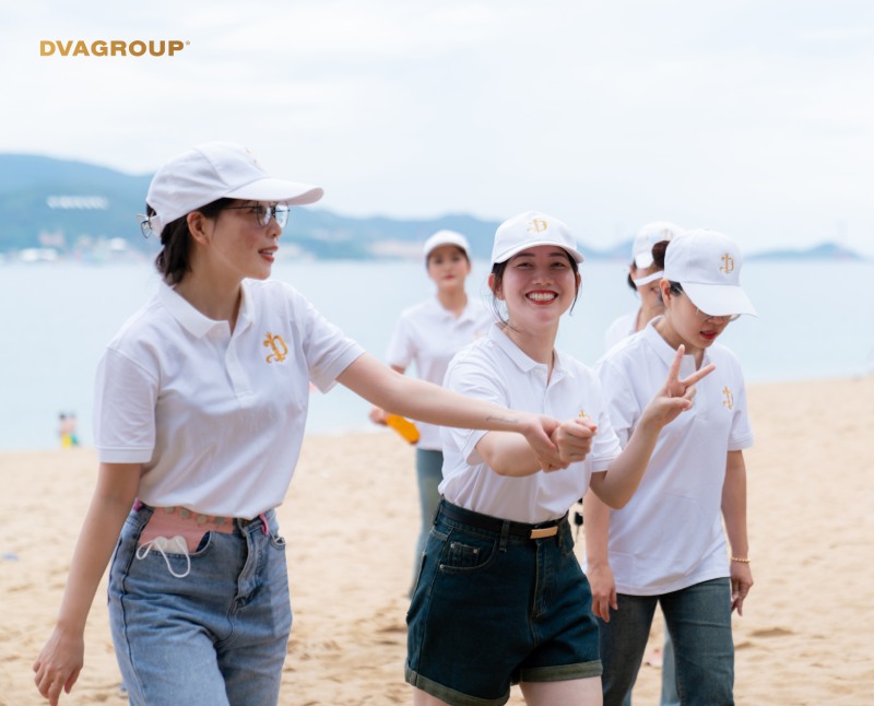 team building Nha khoa Quốc tế DAISY